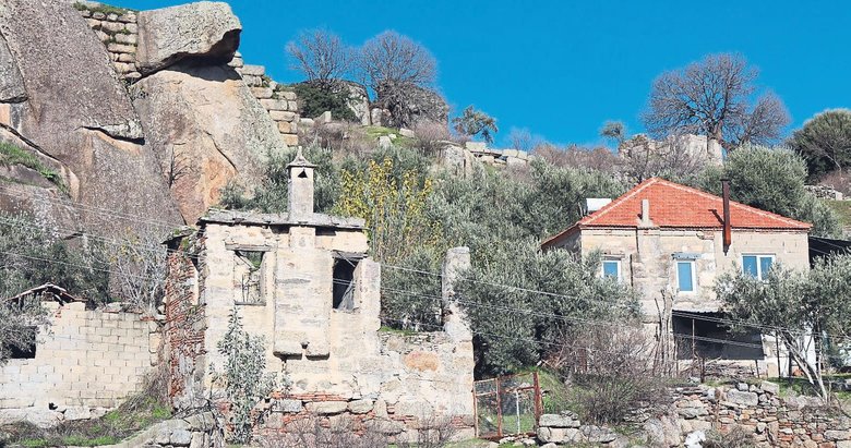 Köyde açan Gül’ün hikayesi