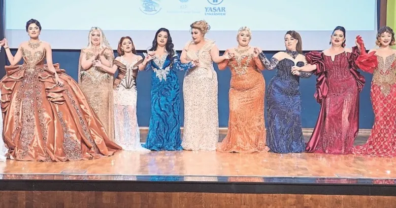 Roman düğünü tadında defile