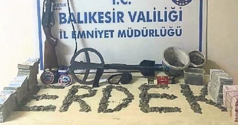 Polis Erdek’te tarihi eser operasyonu yaptı