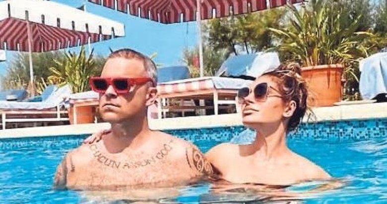 Robbie Williams Bodrum’da: Oğlunu kendi tıraş etti