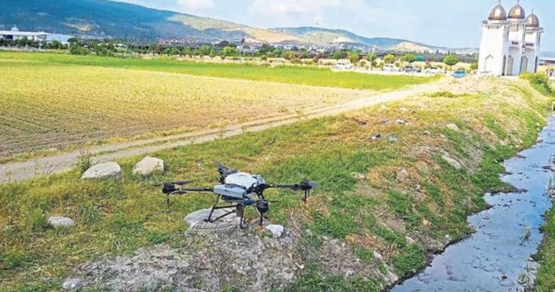 Kınık’ta ‘zirai drone’ ile sivrisinek mücadelesi