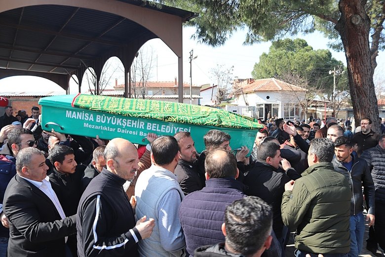Batan gemide hayatını kaybeden gemici son yolculuğuna uğurlandı