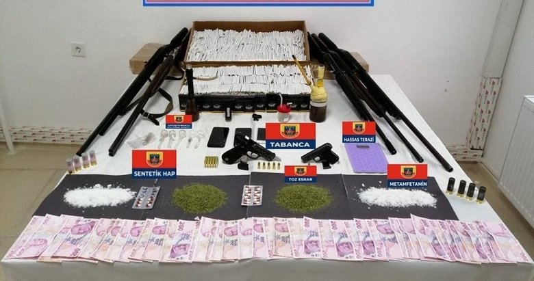 Balıkesir’de uyuşturucu operasyonu: 12 gözaltı
