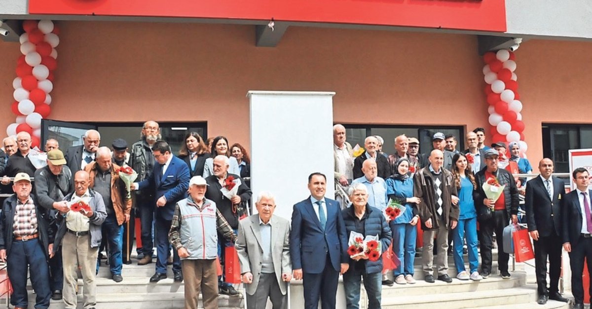 Bağışlanan arsa yaşlılara yuva oldu