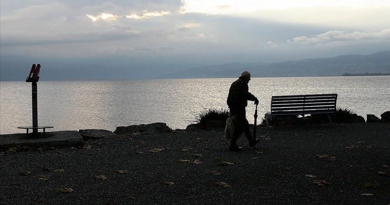 2024 yılının kelimesi kalabalık yalnızlık seçildi