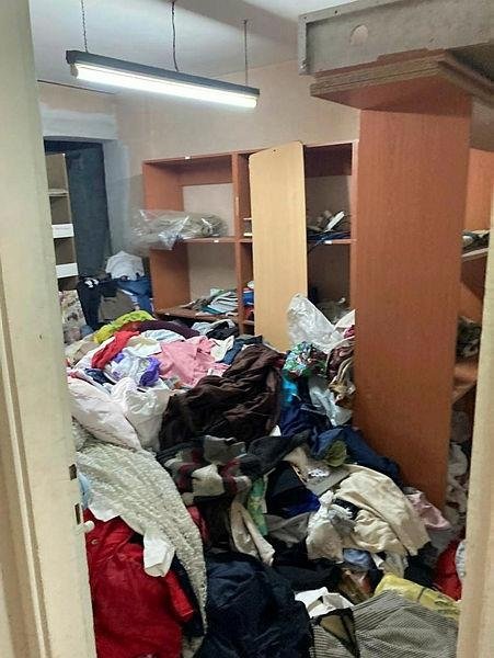 Alzheimer hastası adamın evinden 3 kamyon çöp çıktı