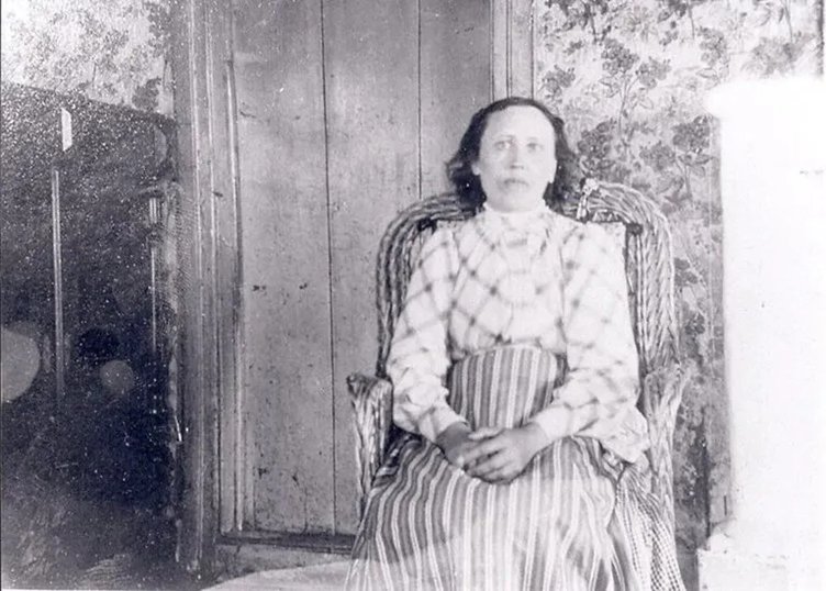 14 yaşında uyudu 46 yaşında uyandı! 32 yıl uyuyan güzelin şaşırtıcı hikayesi