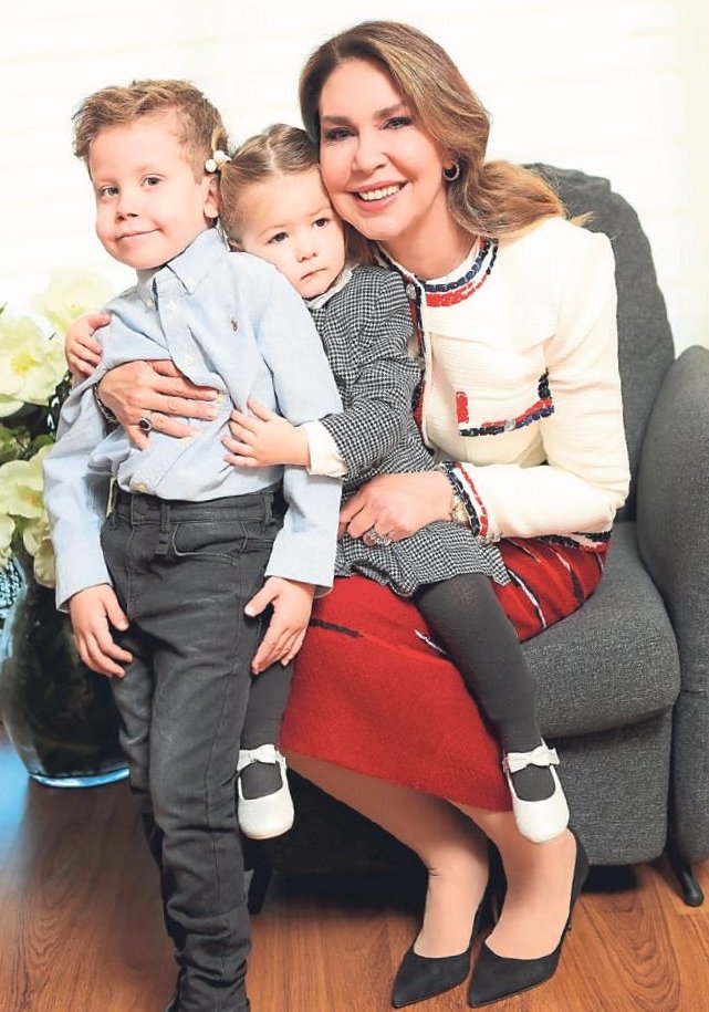 Sağlıkta kadın eli Figen Baz