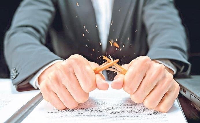 Öfkeyi serbest bırakmanın kırılgan sanatı Hakidashisara