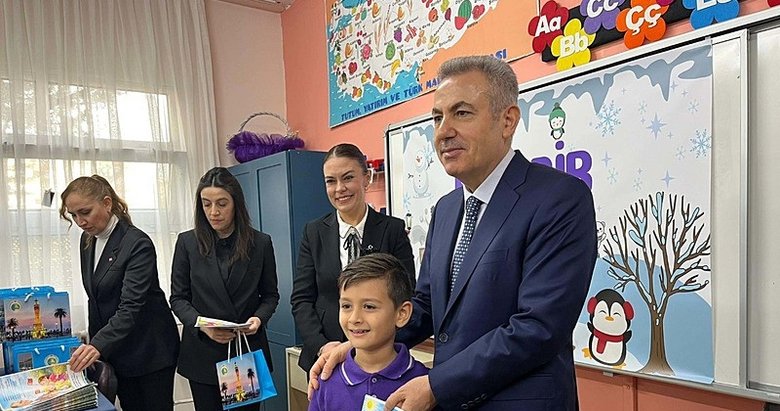 İzmir’de 721 bin 862 öğrenci karne aldı