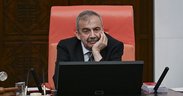 Sırrı Süreyya Önder’in aracına suikast düzeneği!