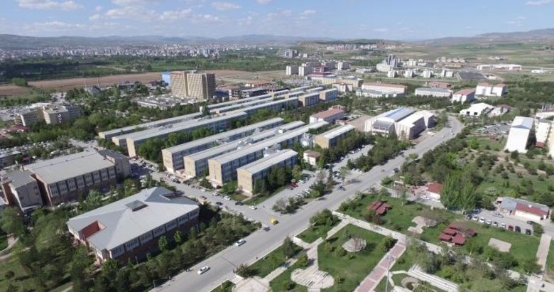 Sivas Cumhuriyet Üniversitesi 79 Sözleşmeli Personel alıyor