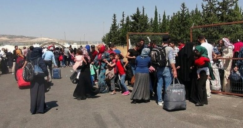 Güvenli bölge oluştu 100 bin Suriyeli döndü