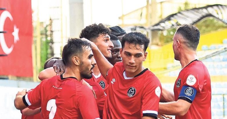 Manisa FK’nın tesellisi gençler