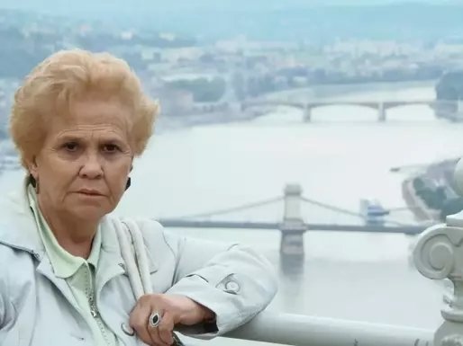 İzmir’deki eczacı cinayetinde 4 yıl sonra iddianame: Sır cinayeti kapı önündeki ayakkabı çözdü