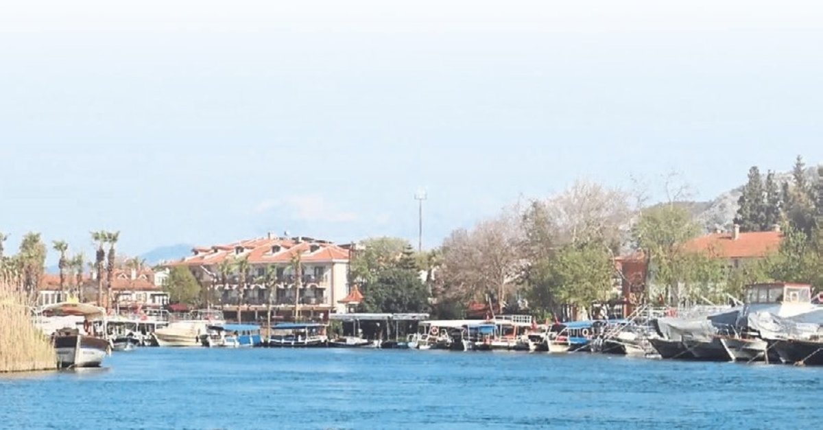 Muğla'da tarihin gölgesinde zorlu mesai