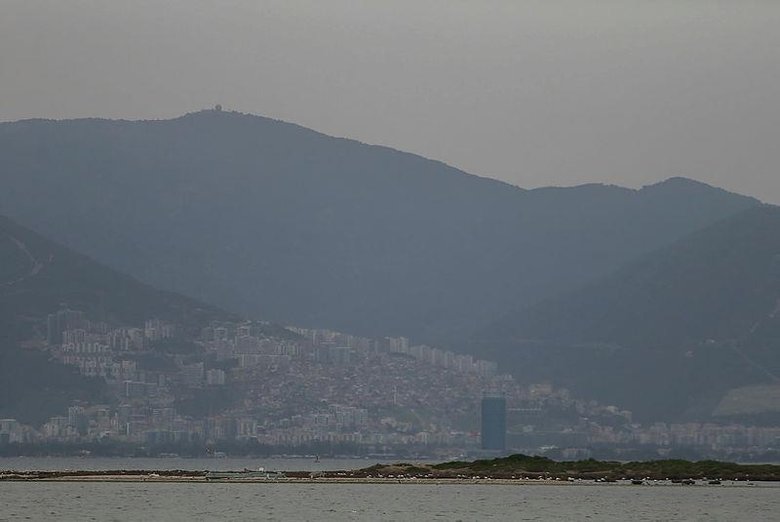 Çöl tozları İzmir ve Ege’ye ulaştı! Sağlığa zararlı mı? Uzmanı açıkladı