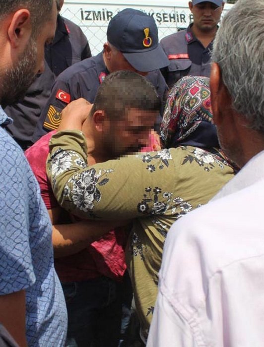 İzmir’de yangında yaşamını yitiren küçük Bakican son yolculuğuna uğurlandı