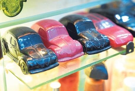 Dünyanın kolonyası Çınar’ın Gölgesinde