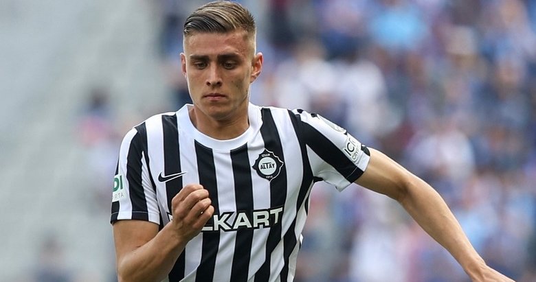 Kazımcan’ı Aslan kaptı