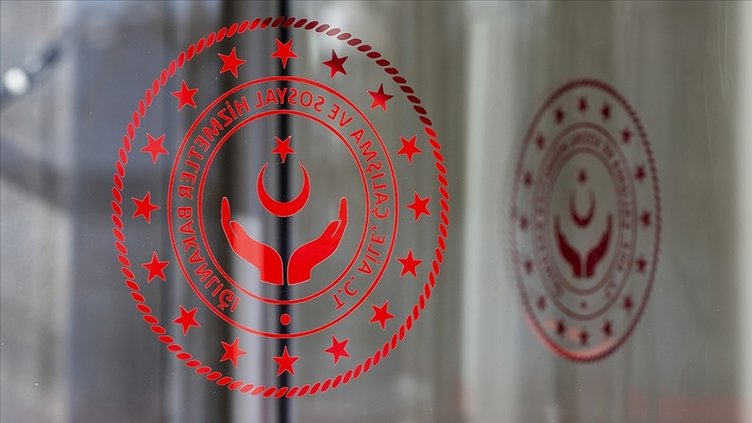 Aile ve Sosyal Hizmetler Bakanlığı personel alımı sonuçları açıklandı! 2 bin 390 sözleşmeli personel alımı başvuru sonuçları nereden öğrenilir?