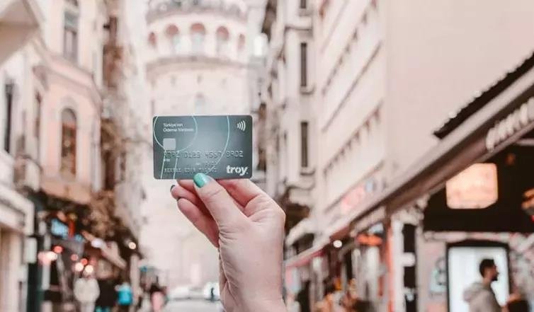 Troy kart ile alışveriş nasıl yapılır, avantajları nelerdir? Troy kart nereden alınır? Troy kart veren bankalar...