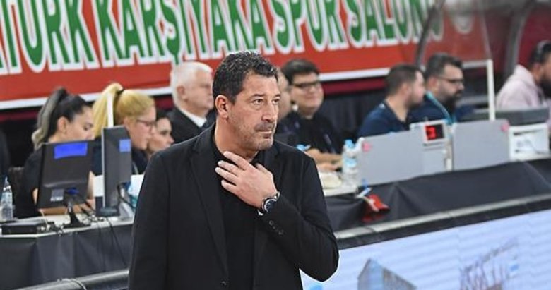 Karşıyaka’da Ufuk Sarıca dönemi sona erdi