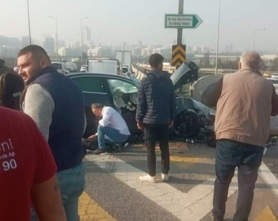 İzmir’de alkollü sürücü kaza yaptı! 1 ölü!