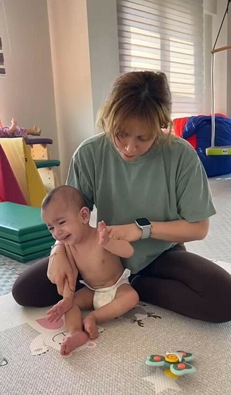 SMA’lı Abbas’ın annesi: Elimizden tutun