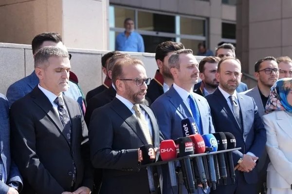 AK Parti’den Özgür Özel’e 3 kuruşluk manevi tazminat davası