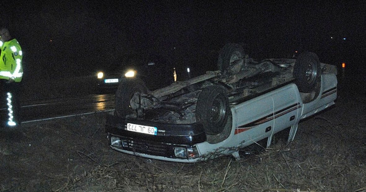 Izmir Odemis Te Feci Kaza 4 Kisi Yaralandi