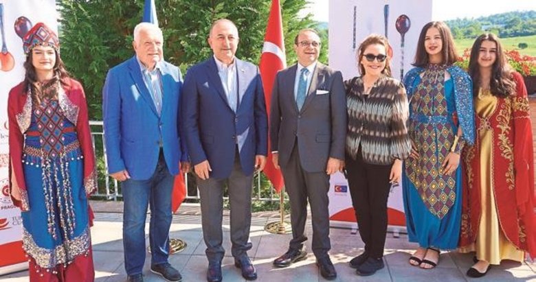Bakan Mevlüt Çavuşoğlu Asya-Avrupa Forumu’nda