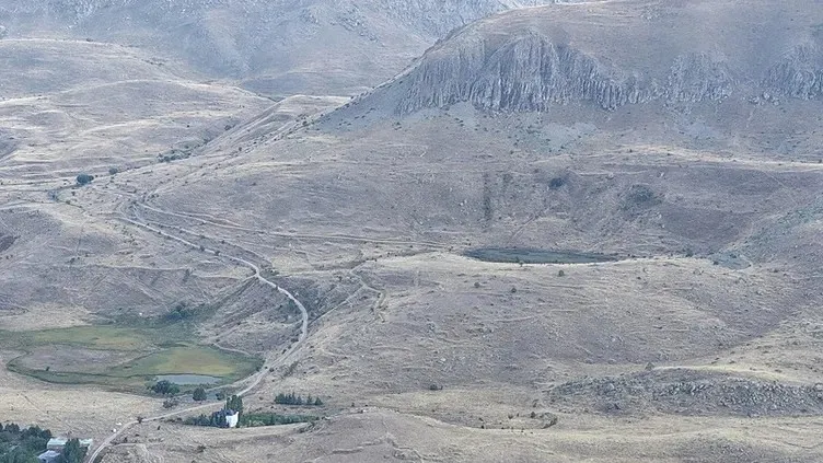 tisort-ve-zibin-busra-bebege-mi-ait-cadirdan-3-km-uzaklikta-bulundu-1789827561523.jpeg