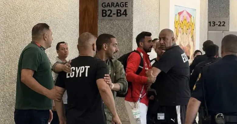Mısır kafilesiyle polis arasında gerginlik