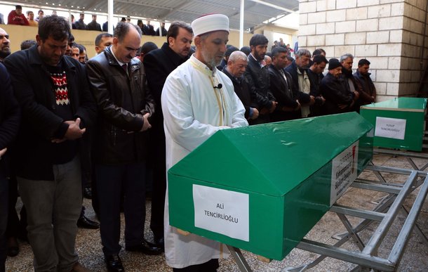 Tabut küçük acı büyük