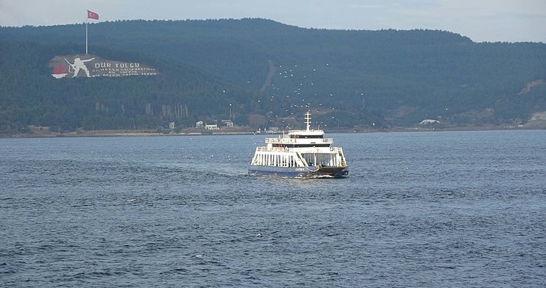 Bozcaada ve Gökçeada feribot seferlerine ’fırtına’ engeli!