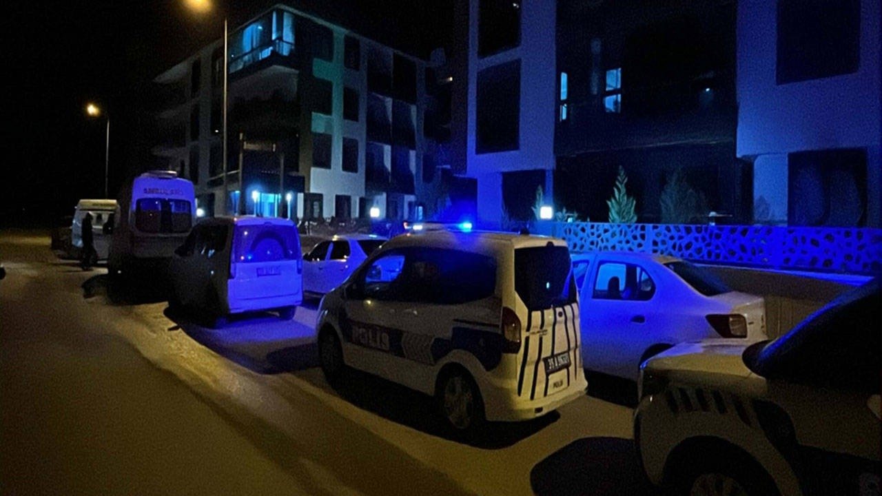 İzmir'de kan donduran olay! Miras için ailesini katletti