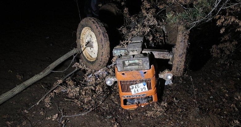 Uşak’ta devrilen traktördeki 2 kişi öldü