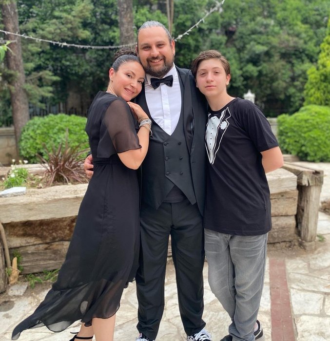 Ünlü oyuncu Yonca Cevher oğlunu evlendirdi!