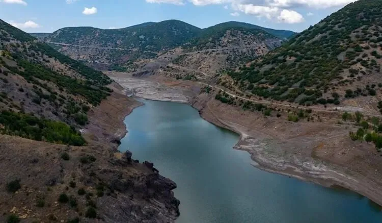 izmir-baraj-doluluk-oranlari-2026-izsu-guncel-verileri-aciklandi-tahtali-baraji-su-seviyesi-ne-kadar-1785135017697.jpeg