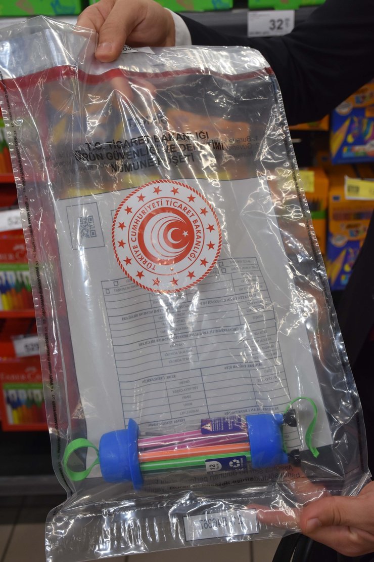 İzmir’deki okul malzemeleri satan işletmelere denetim