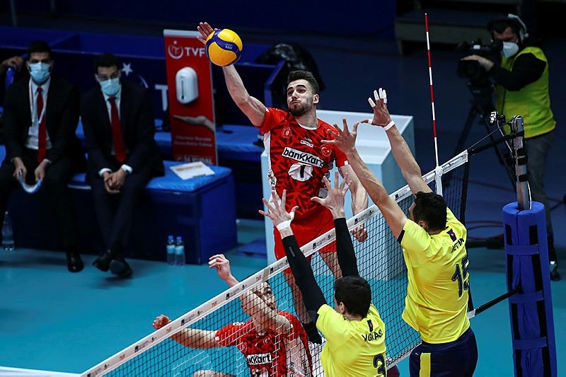 fenerbahce nin konugu ziraat bankkart