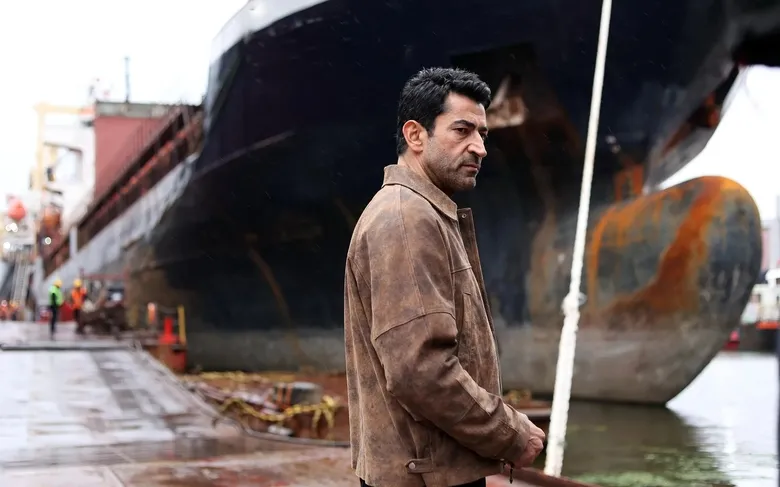 berguzar-korel-ve-kenan-imirzalioglu-yillar-sonra-ayni-ekranda-abi-ile-ekranlara-donuyor-1787556963498.jpeg