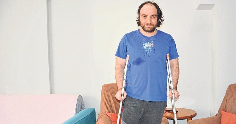 Gençler ölmesin diye bacağını kaybetti