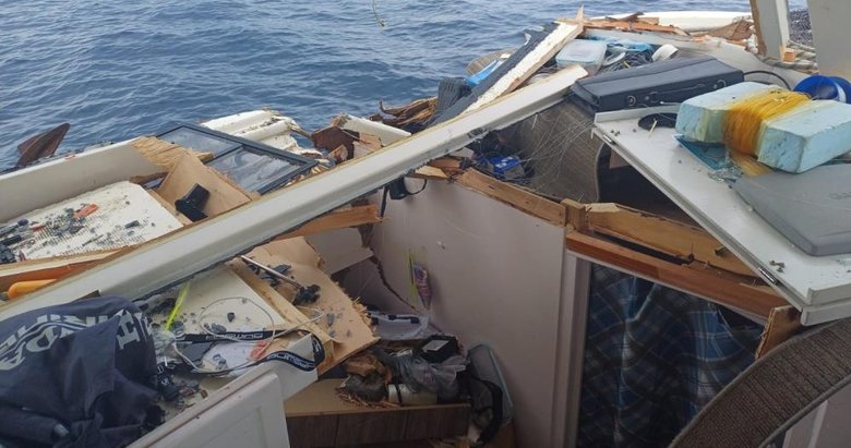 Yunanlardan Türk balıkçı teknesine saldırı! Denizin ortasında çarpıp kaçtılar: 2 yaralı