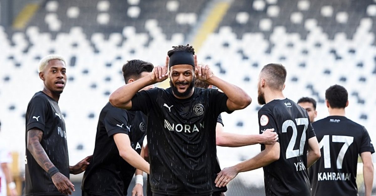 Manisa FK sürpriz hareket