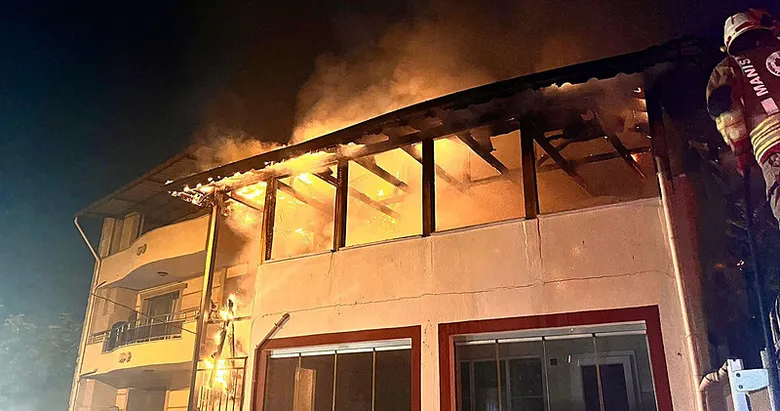 Manisa’da yangın paniği! Alevler kısa sürede yayıldı