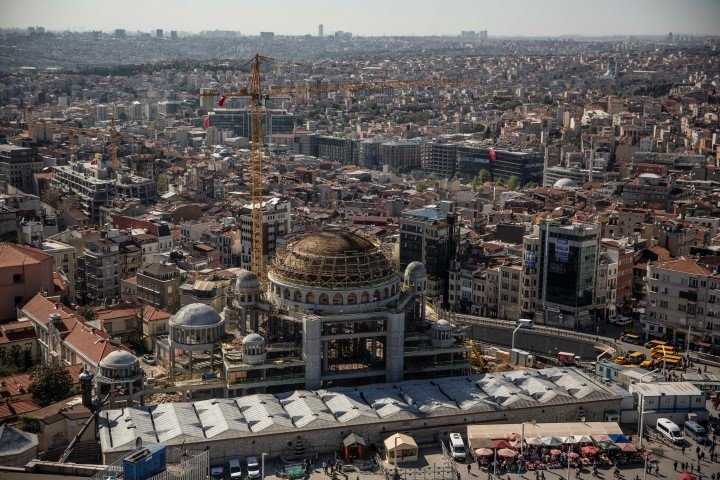 Taksim Meydanı ve çevresi yüksekten görüntülendi