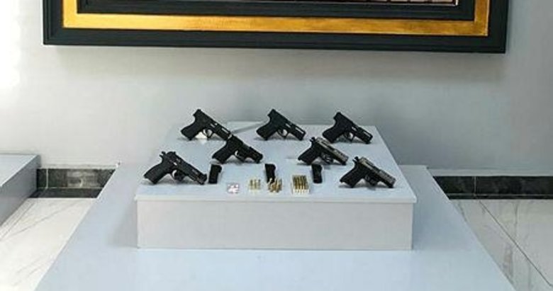 Şüphe üzerine durdurulan araçtan cephanelik çıktı