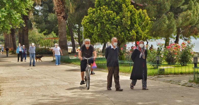 65 yaş ve üzerindekiler için tatil izni! Hangi uygulamalar getirildi? İzinler nasıl alınacak? İşte detaylar...